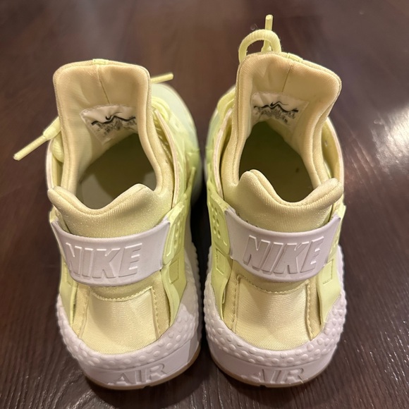 Nike Air Huarache - Picture 5 of 8